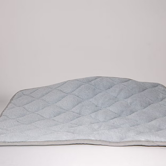 Machine washable crate mat